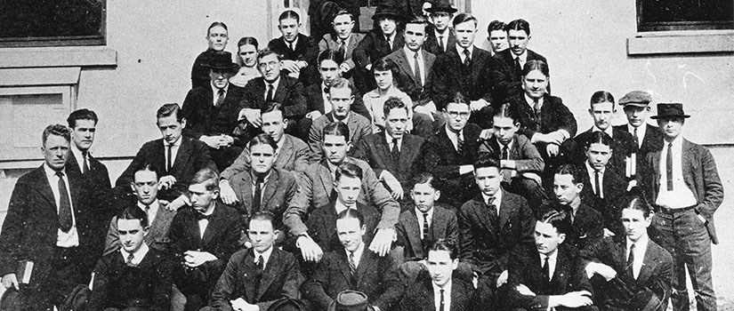 1919 class of business school students